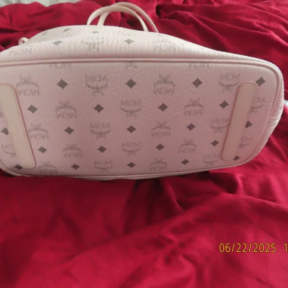 MCM Pink Tote Bag with Structured Design - Picture 3 of 9